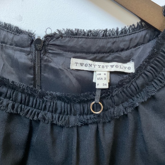 Twenty8Twelve Sleeveless Dress - Picture 3 of 5